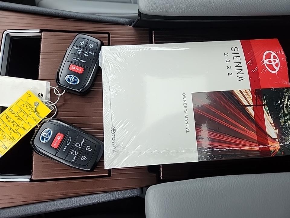 2022 Toyota Sienna XLE AWD