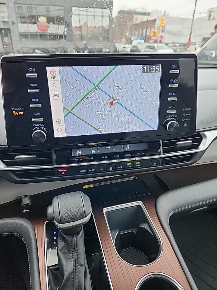 2022 Toyota Sienna XLE AWD