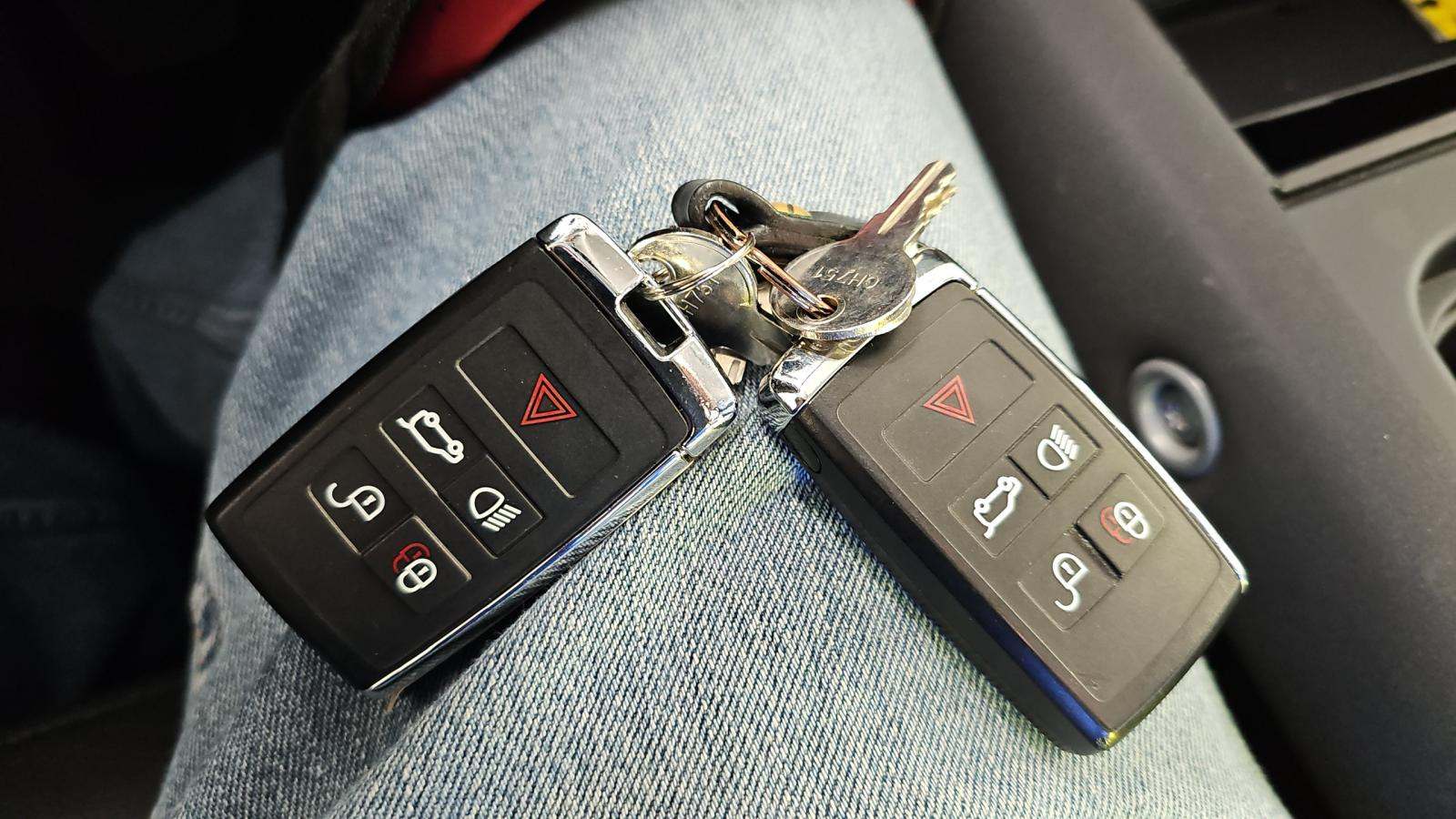 2023 Land Rover Defender 110 SE AWD