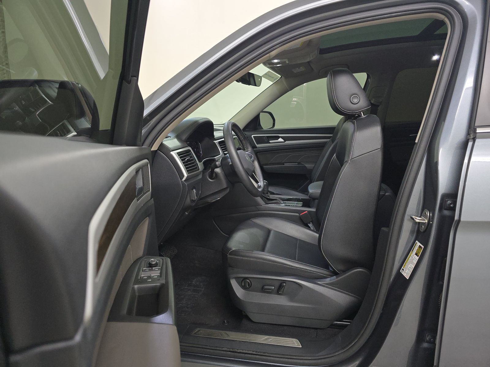 2022 Volkswagen Atlas 3.6L SE FWD