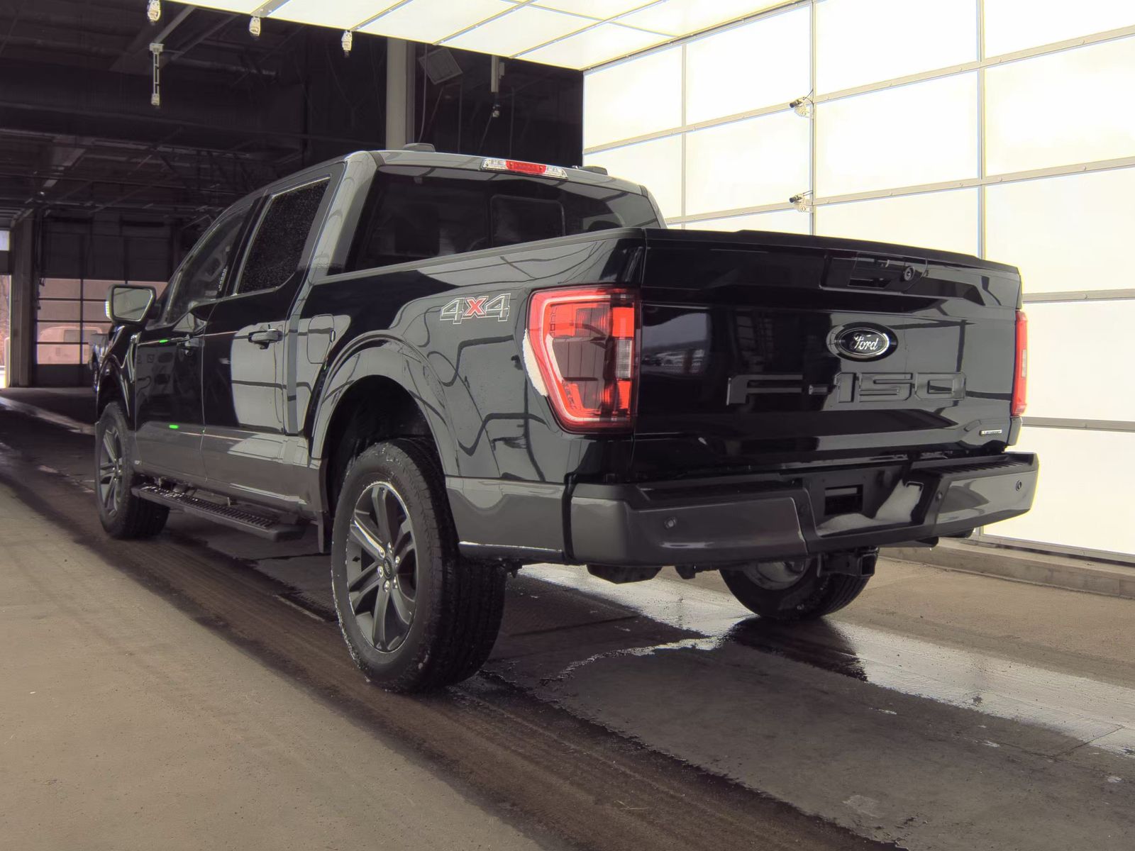 2023 Ford F-150 XLT AWD