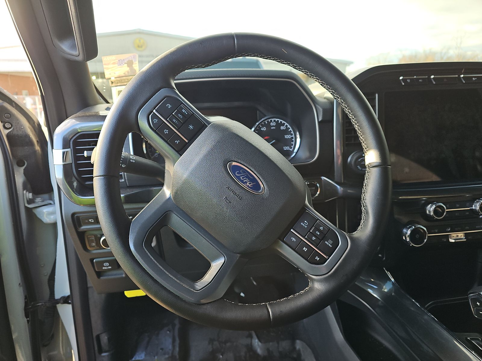 2023 Ford F-150 Hybrid XLT AWD