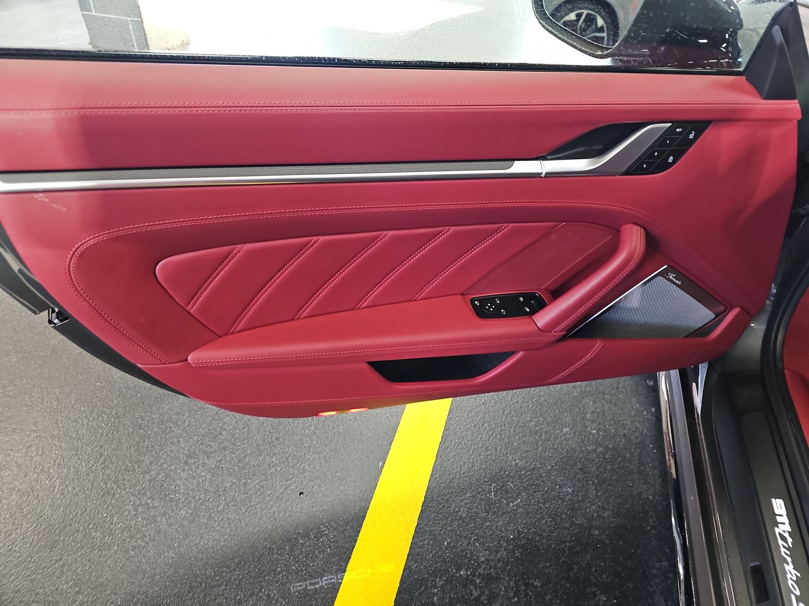 2024 Porsche 911 Turbo S AWD