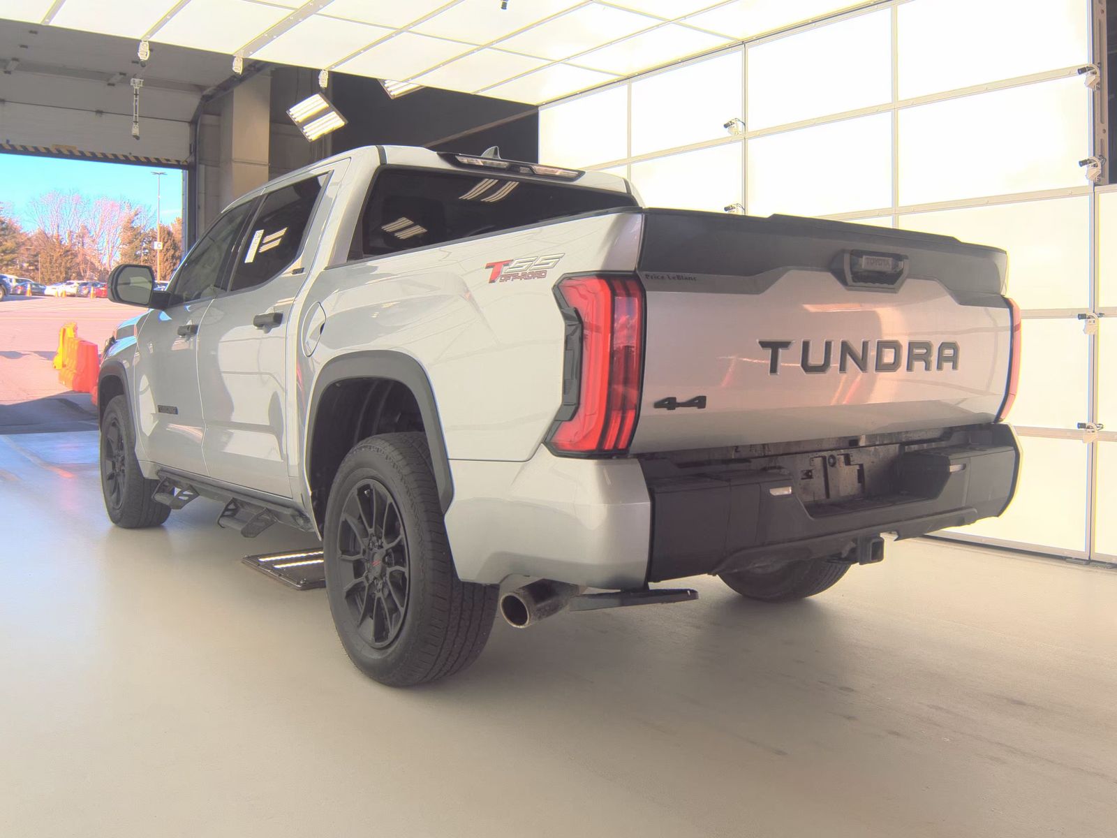2023 Toyota Tundra SR5 AWD