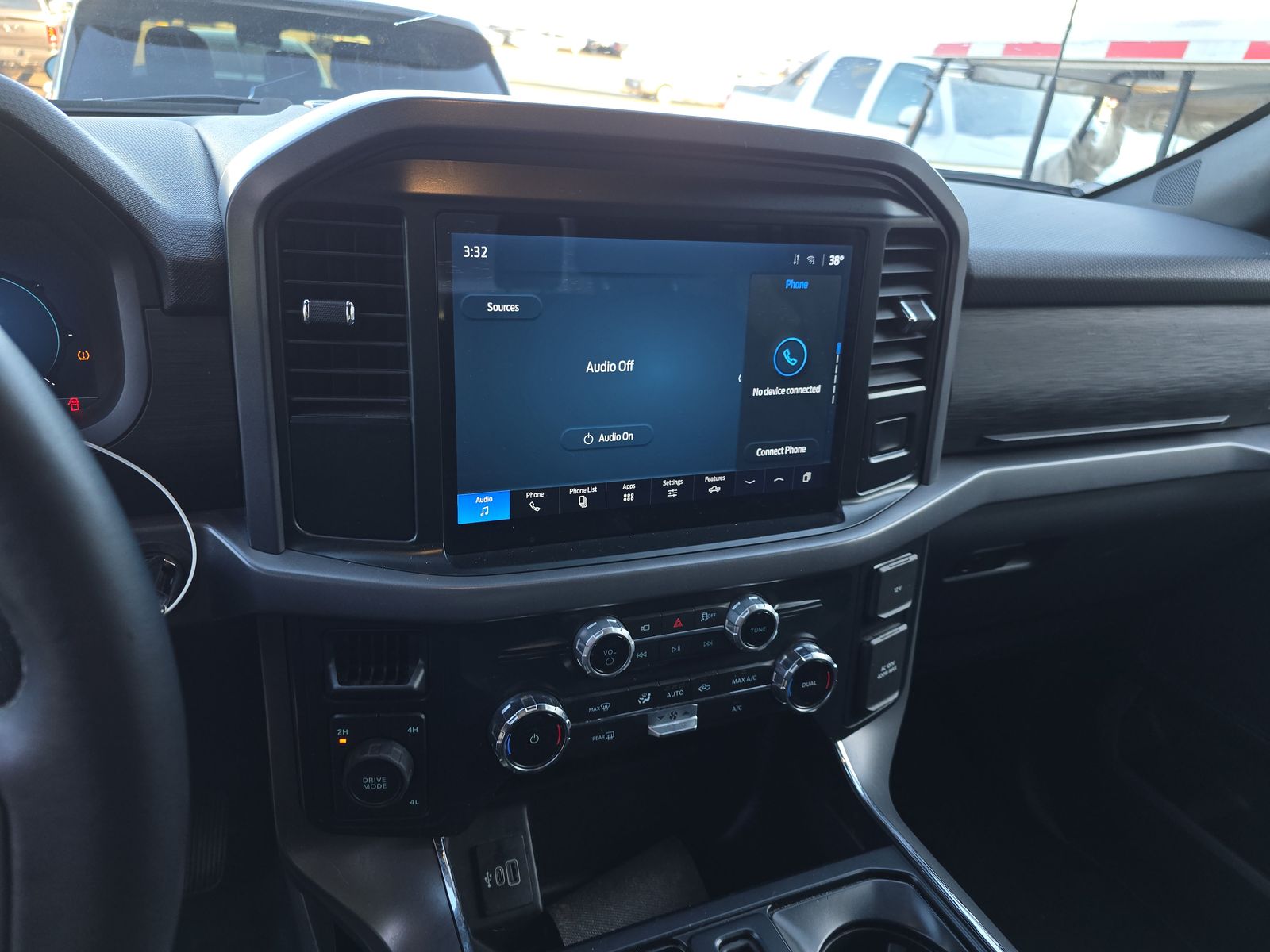 2025 Ford F-150 XLT AWD