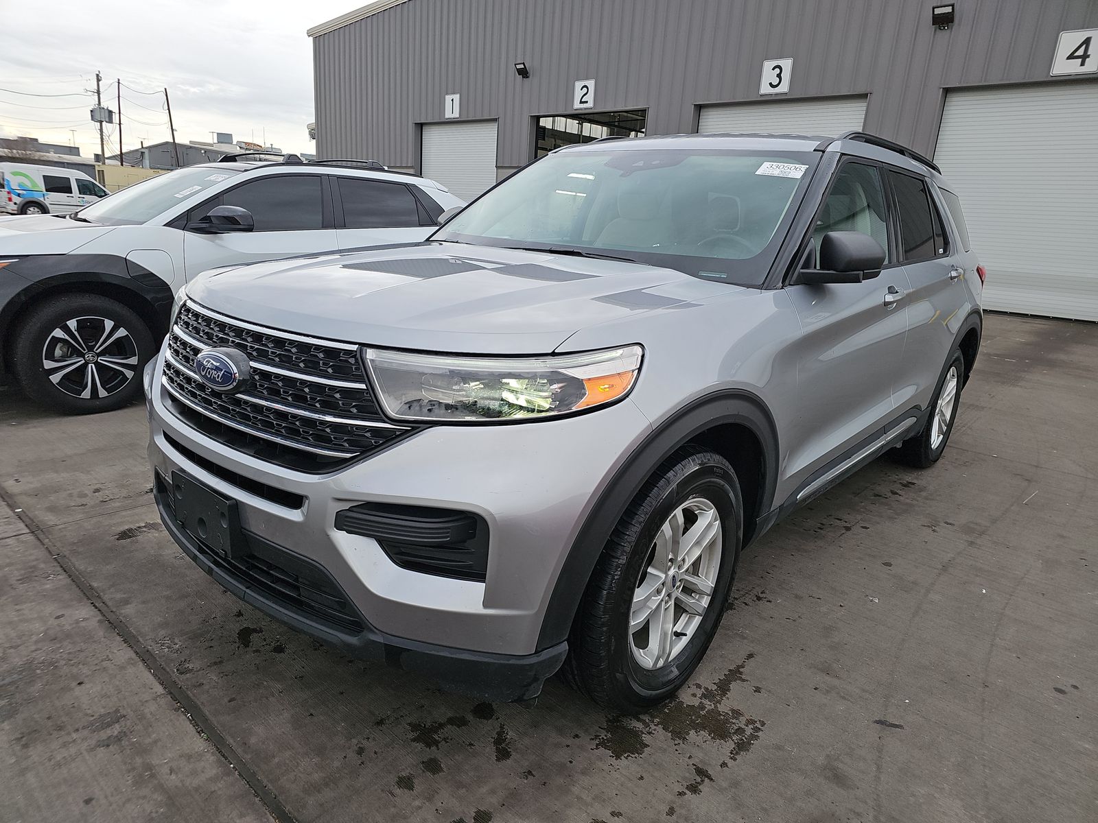 FORD EXPLORER - 1