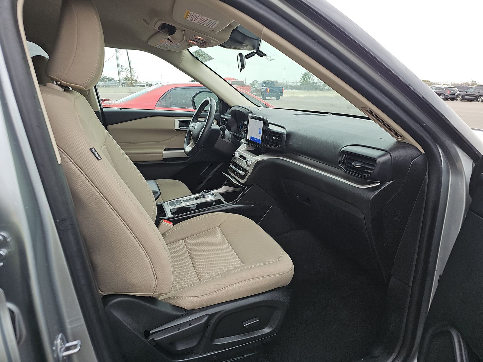 FORD EXPLORER - 9