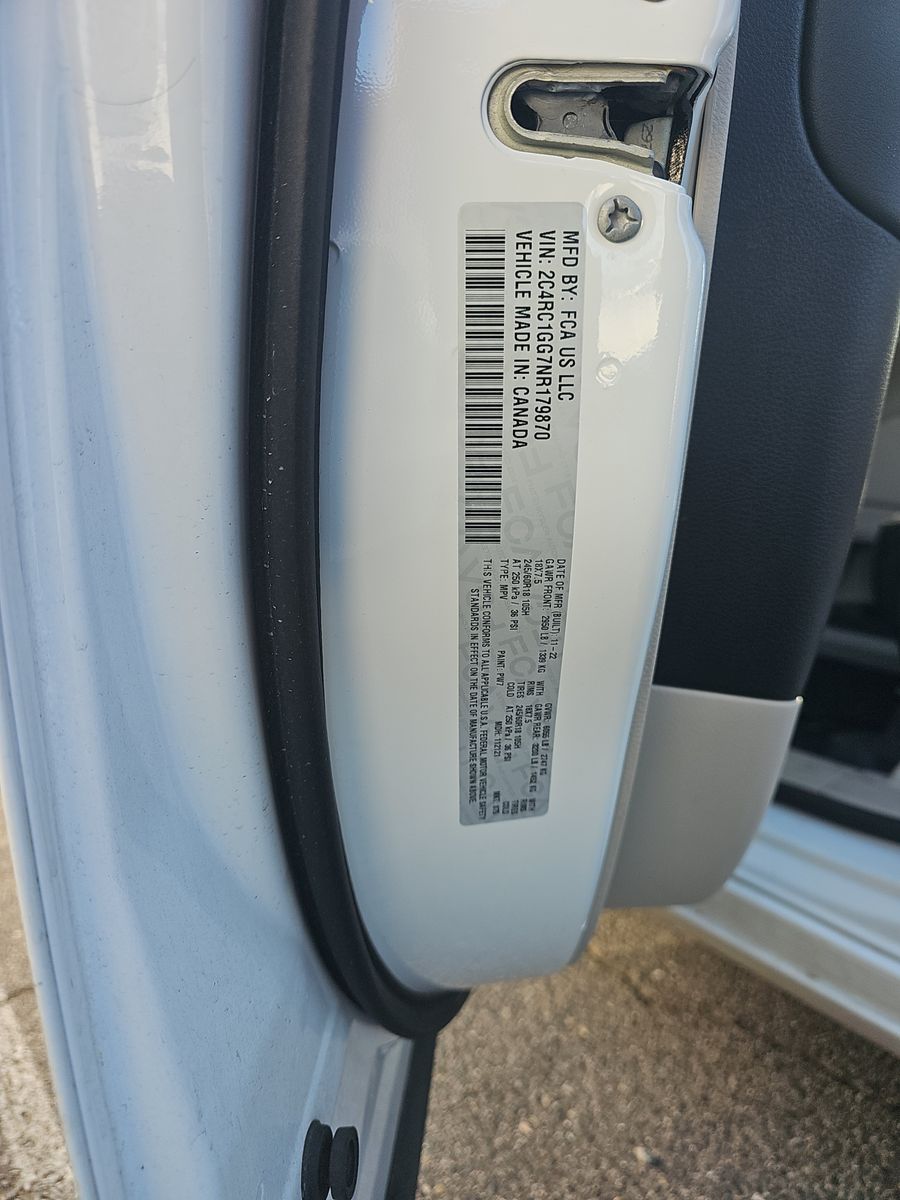 2022 Chrysler Pacifica Limited FWD