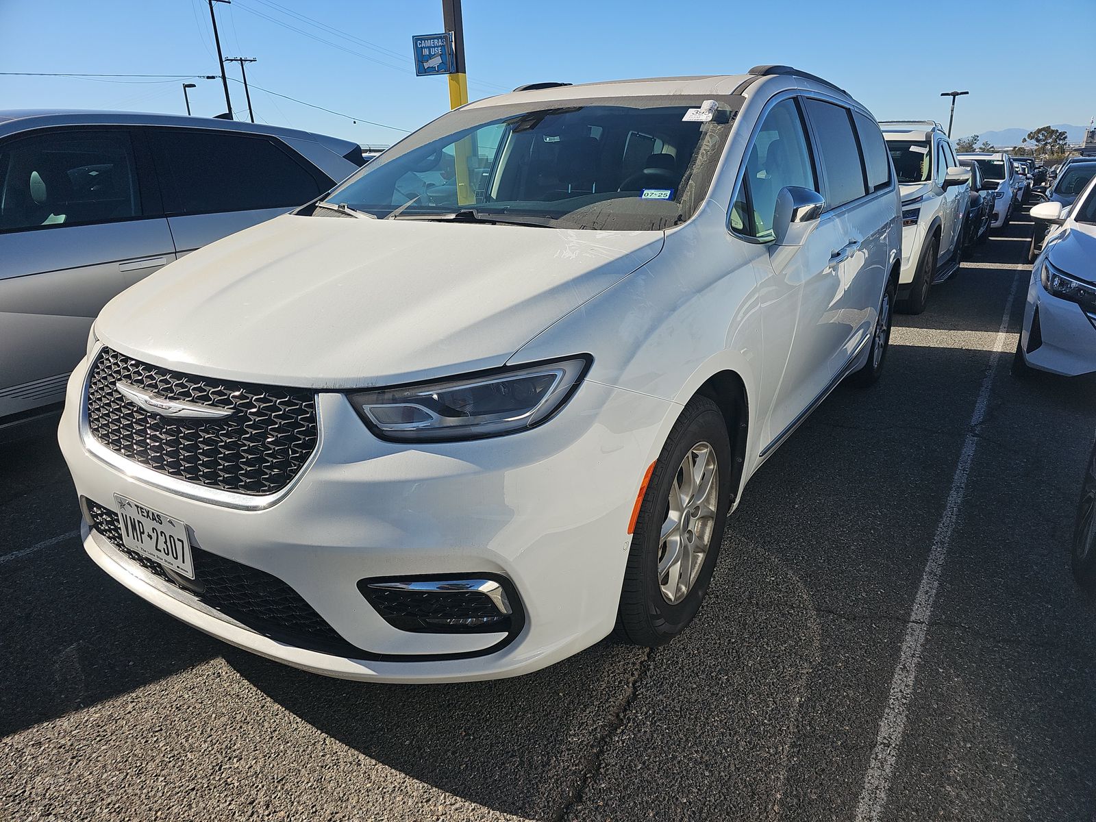 2022 Chrysler Pacifica Limited FWD
