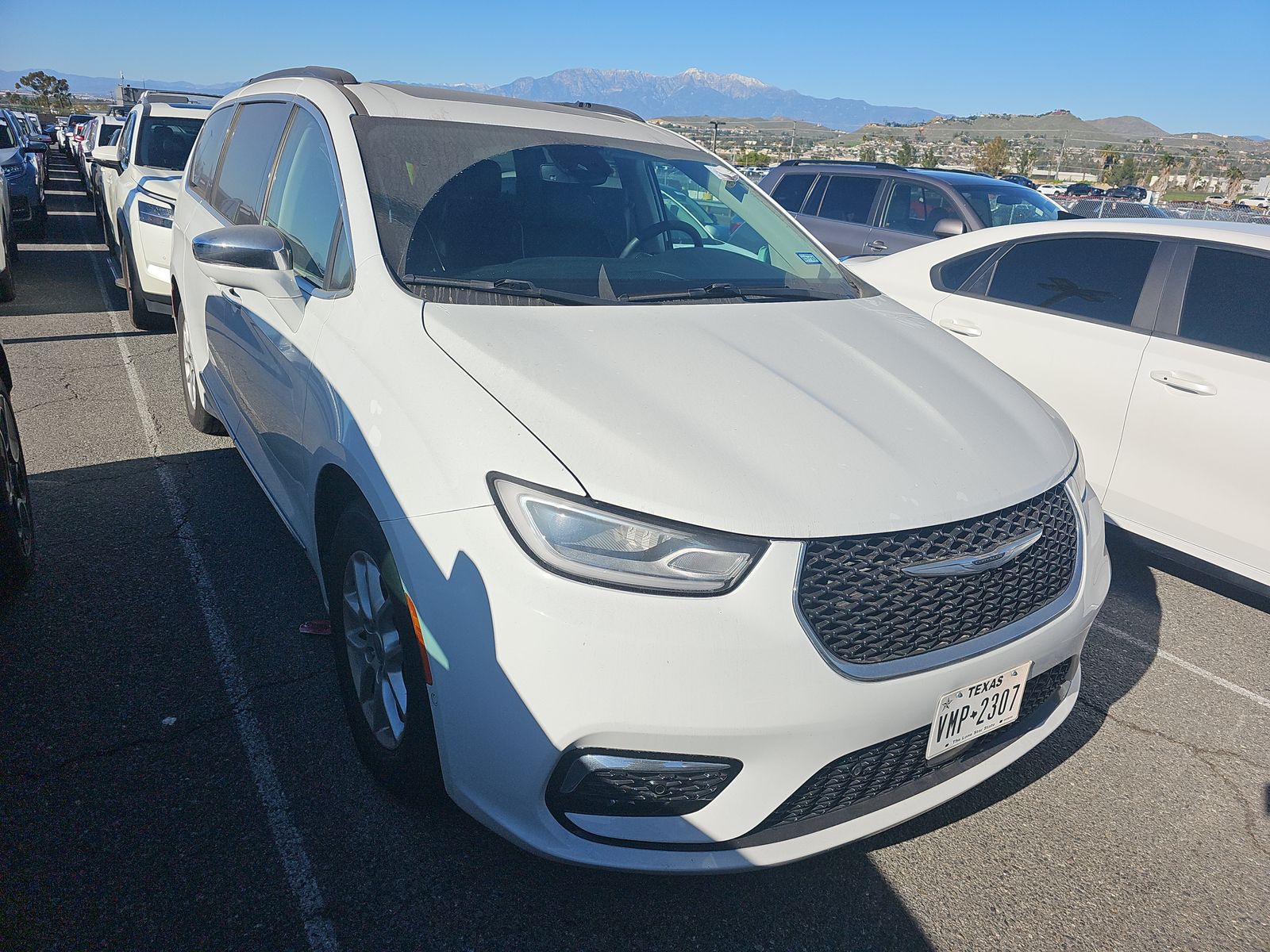 2022 Chrysler Pacifica Limited FWD