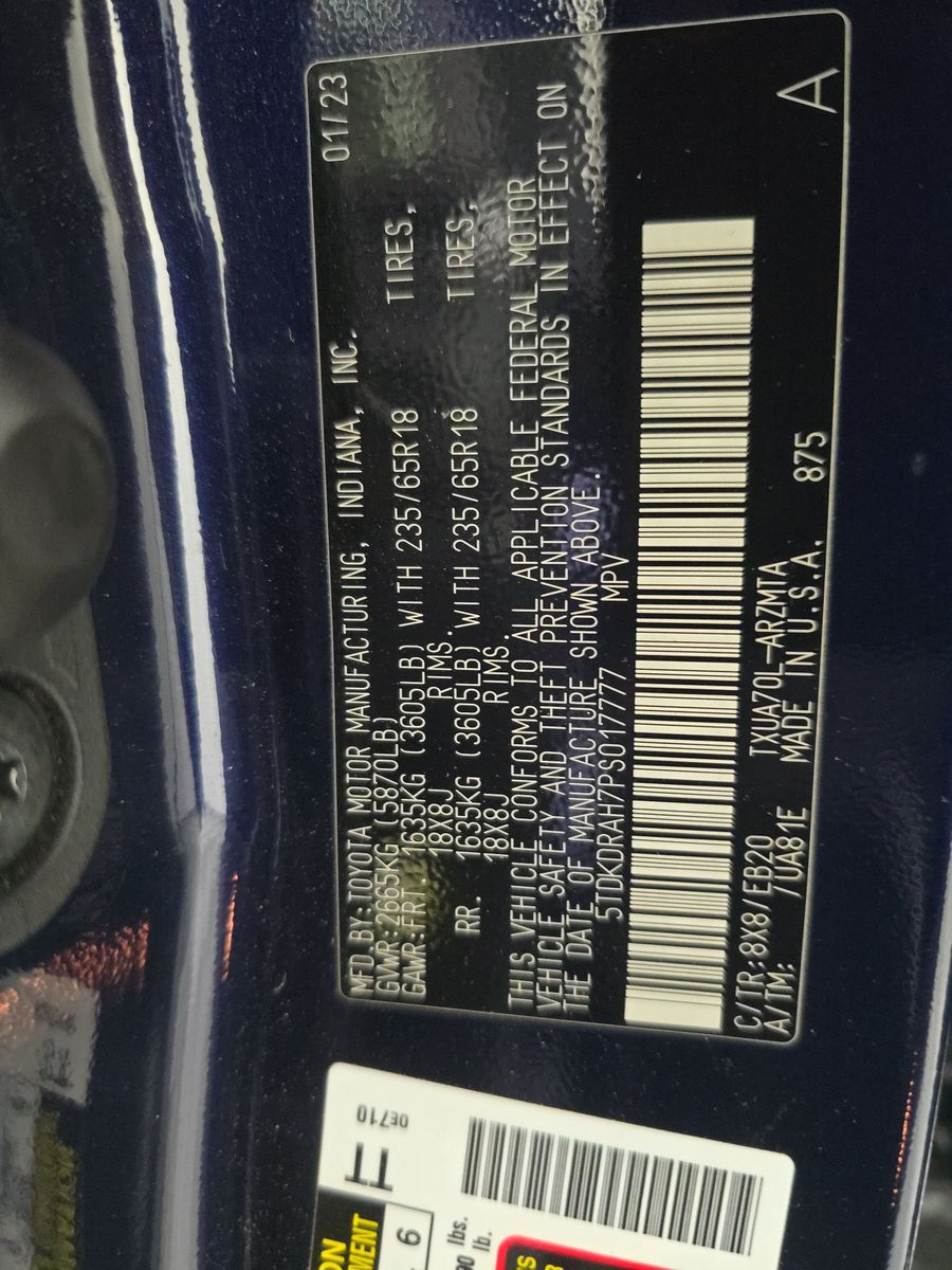 2023 Toyota Highlander XLE FWD