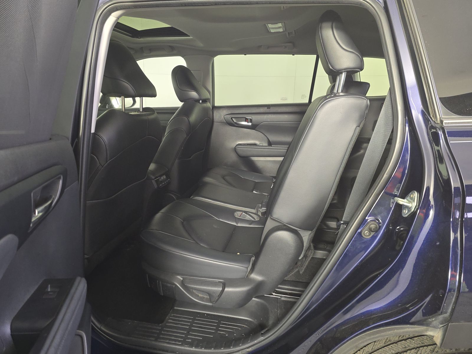 2023 Toyota Highlander XLE FWD