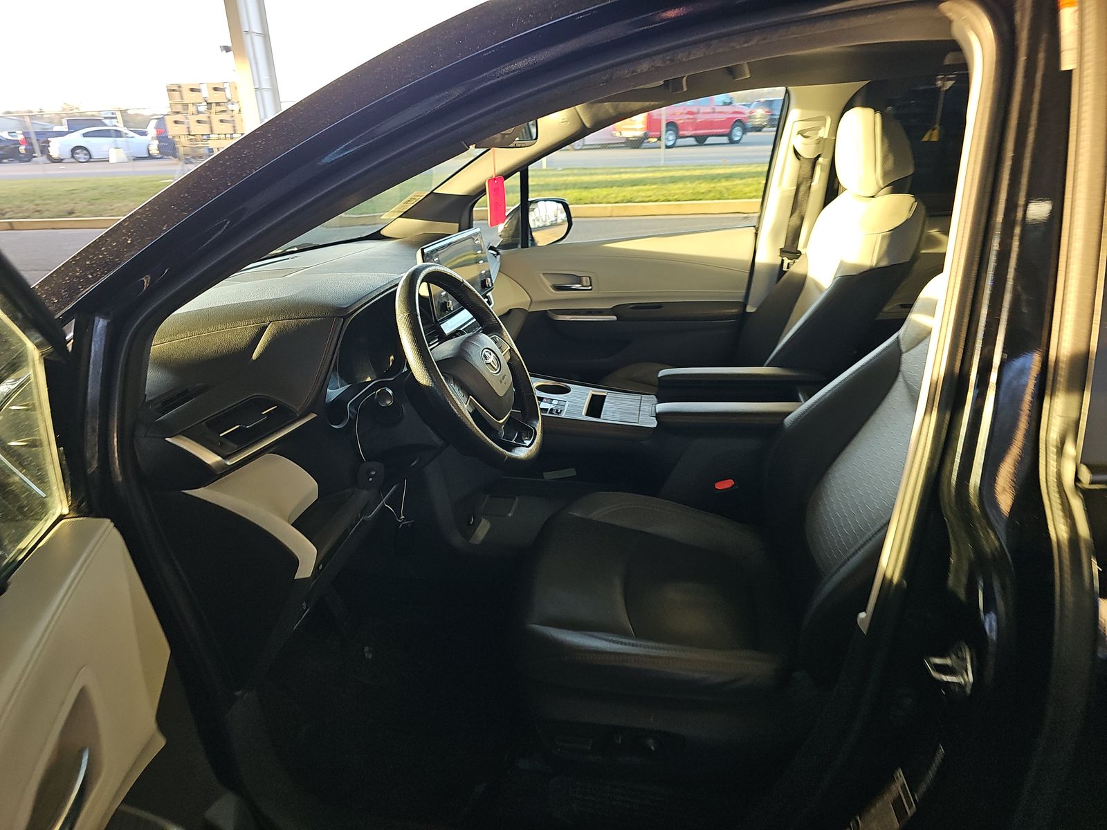 2022 Toyota Sienna XSE AWD