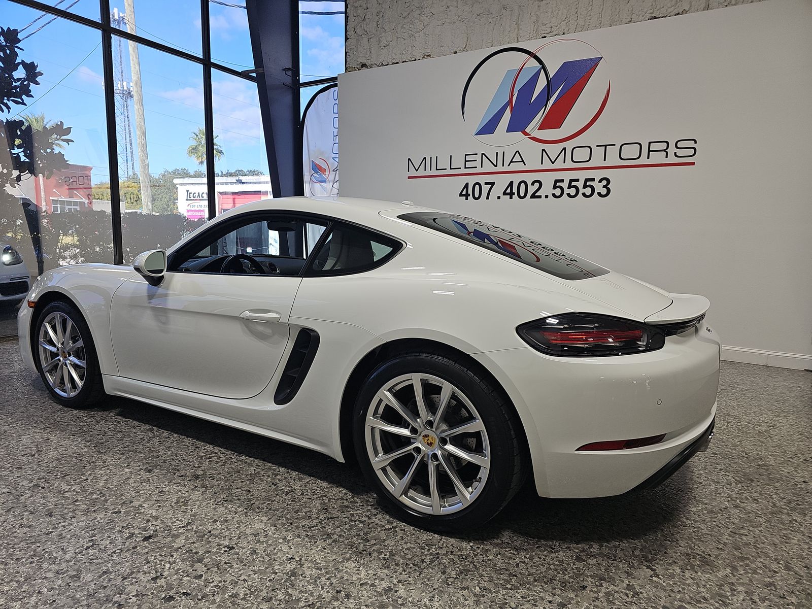 2018 Porsche 718 Cayman Base RWD