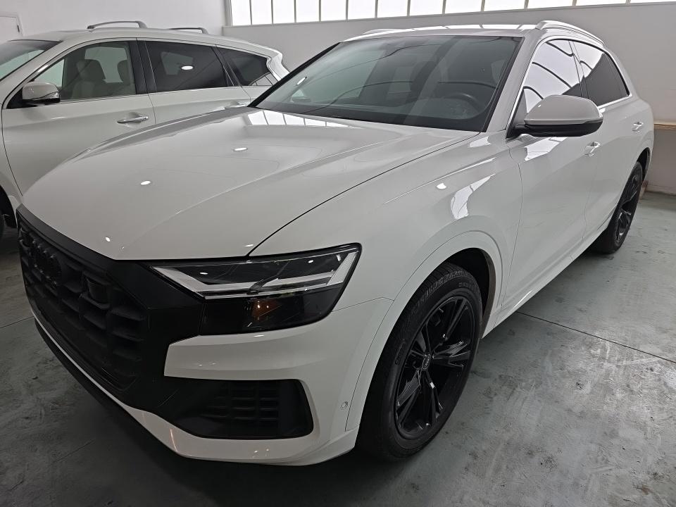 2022 Audi Q8 Premium Plus AWD