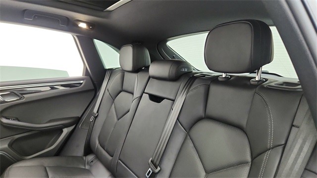 2024 Porsche Macan Base AWD