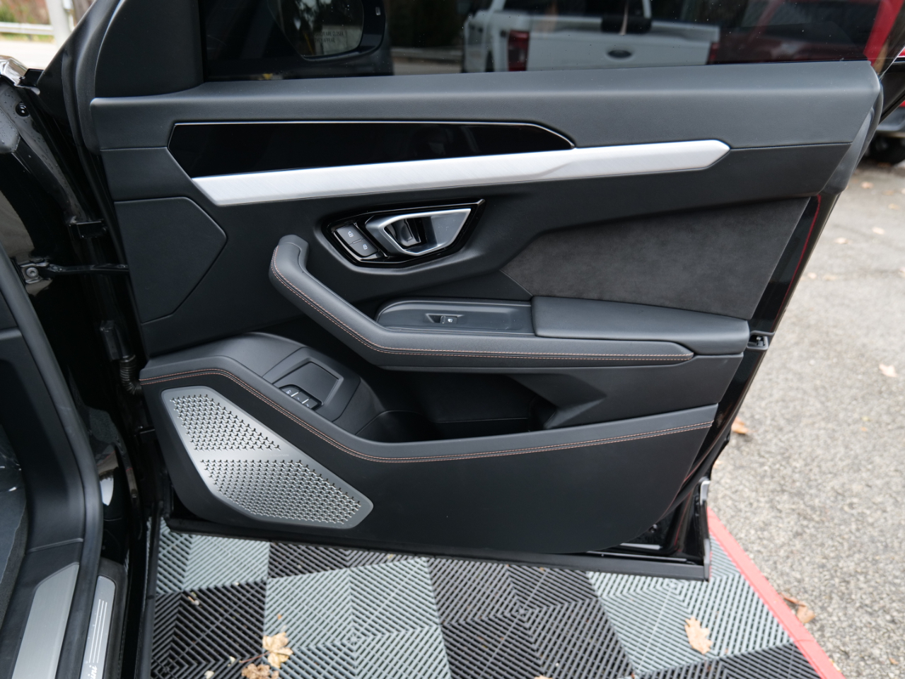 2021 Lamborghini Urus Base AWD