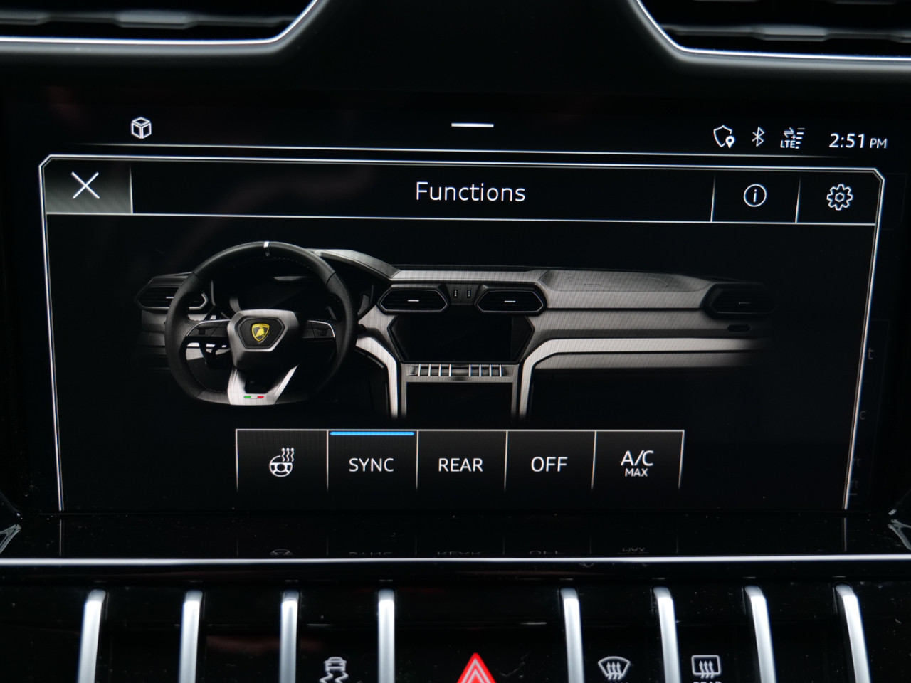 2021 Lamborghini Urus Base AWD