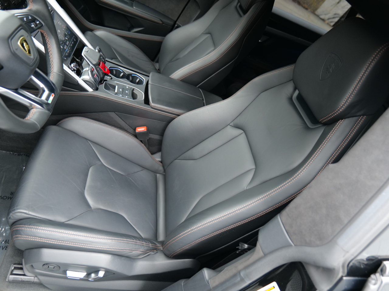 2021 Lamborghini Urus Base AWD