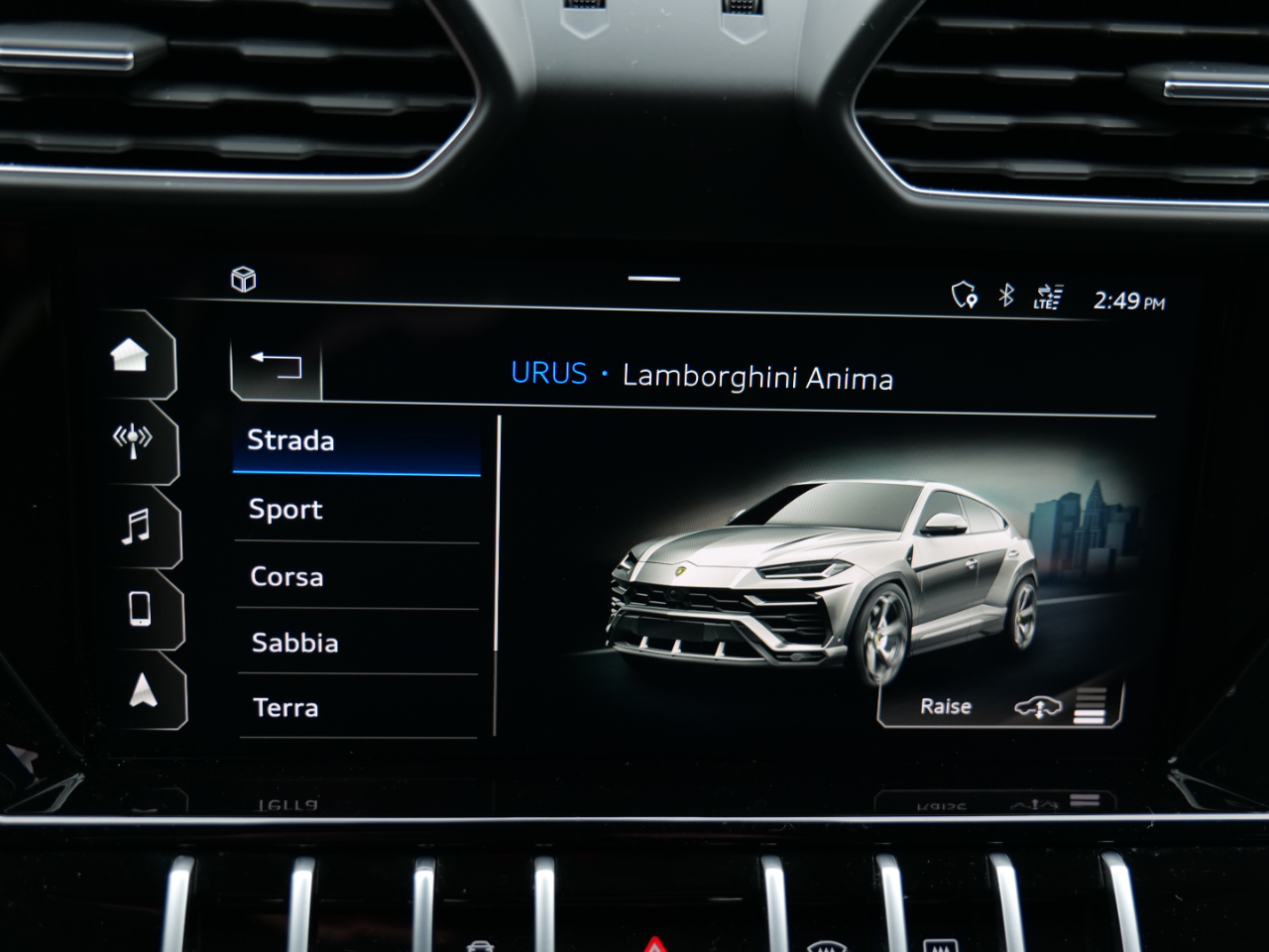 2021 Lamborghini Urus Base AWD