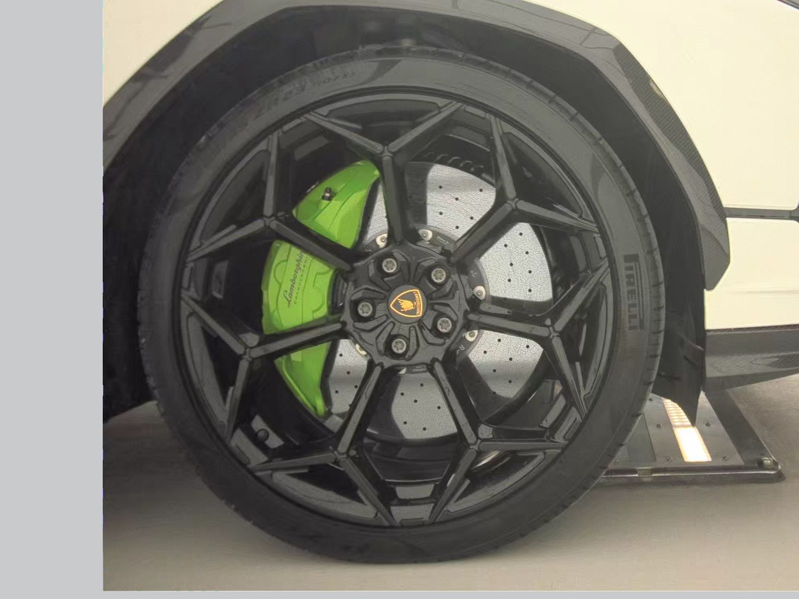 2024 Lamborghini Urus Performante AWD