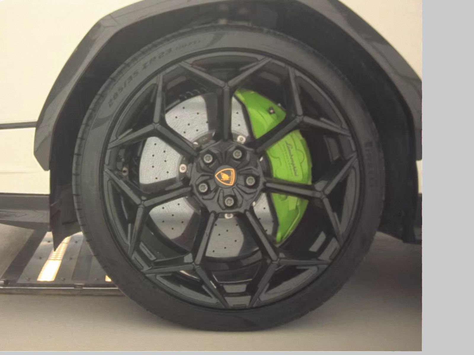 2024 Lamborghini Urus Performante AWD