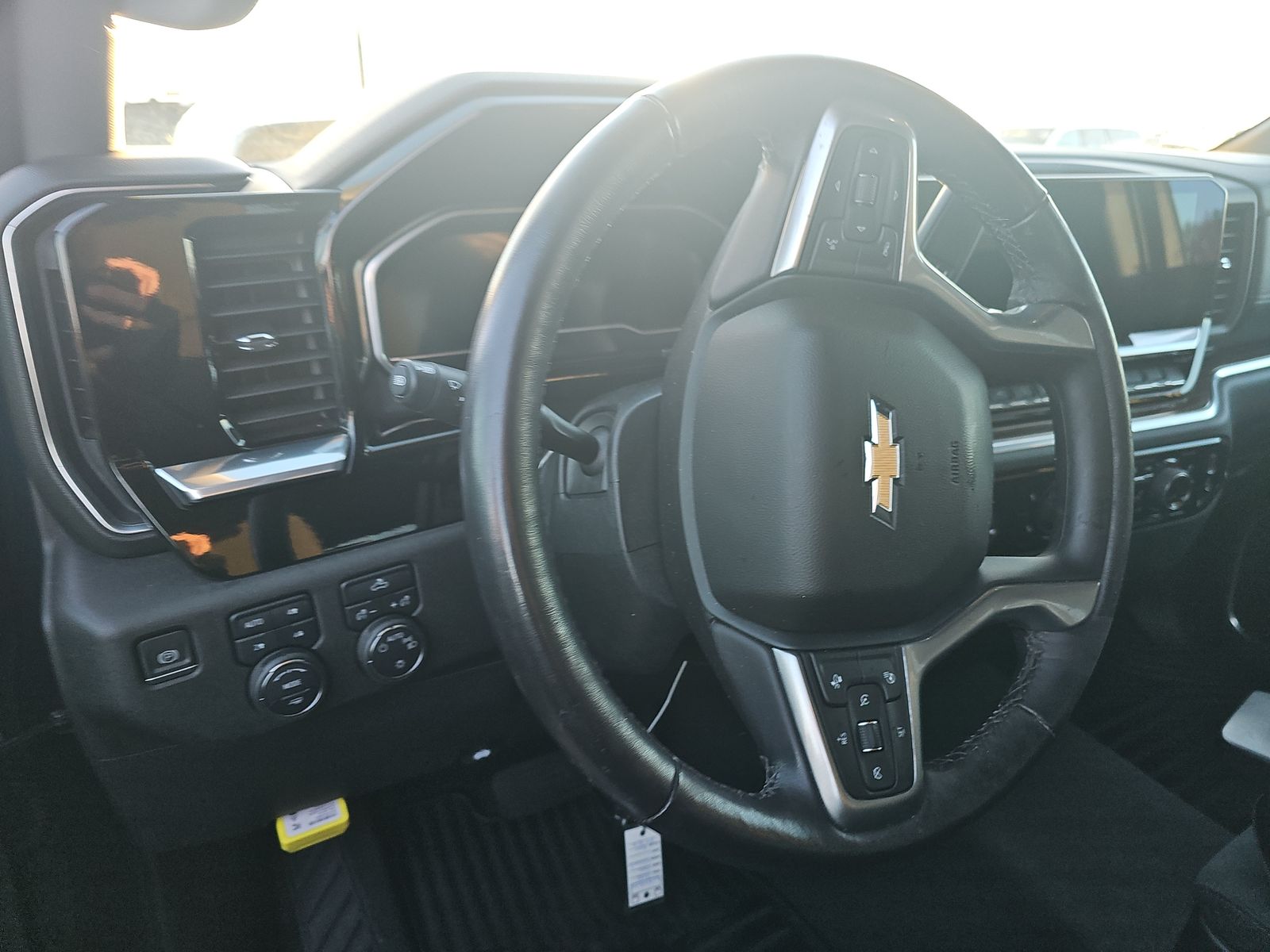 2022 Chevrolet Silverado 1500 LT AWD