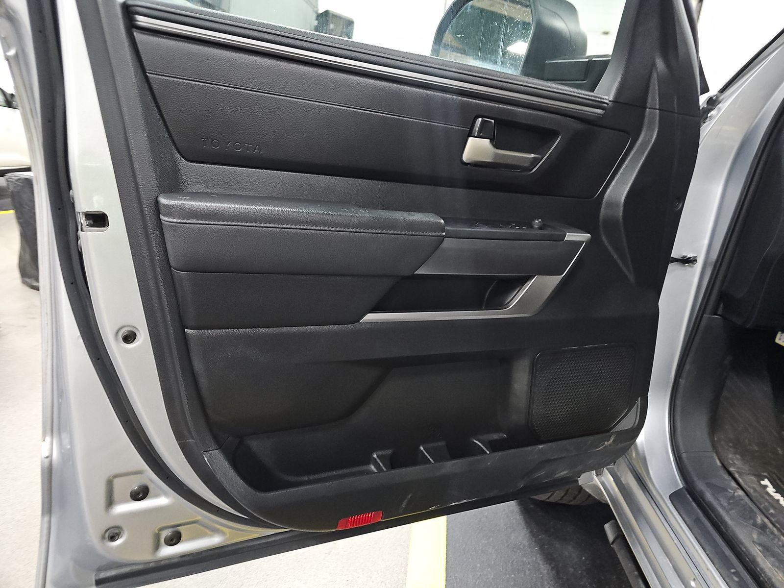 2023 Toyota Tundra SR5 AWD