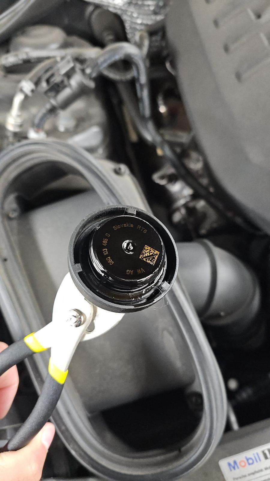 2022 Porsche Macan Base AWD