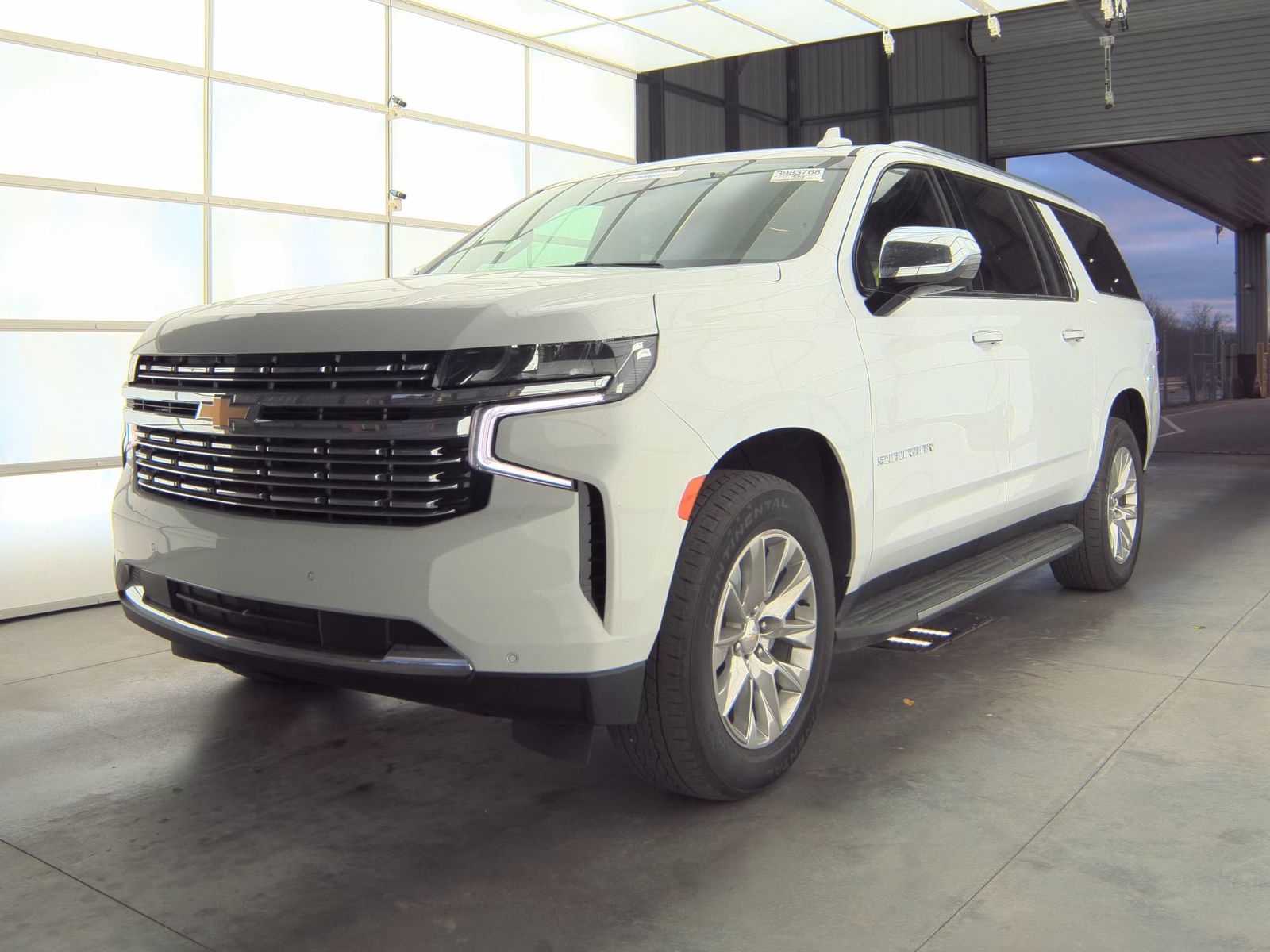 2024 Chevrolet Suburban Premier's photo