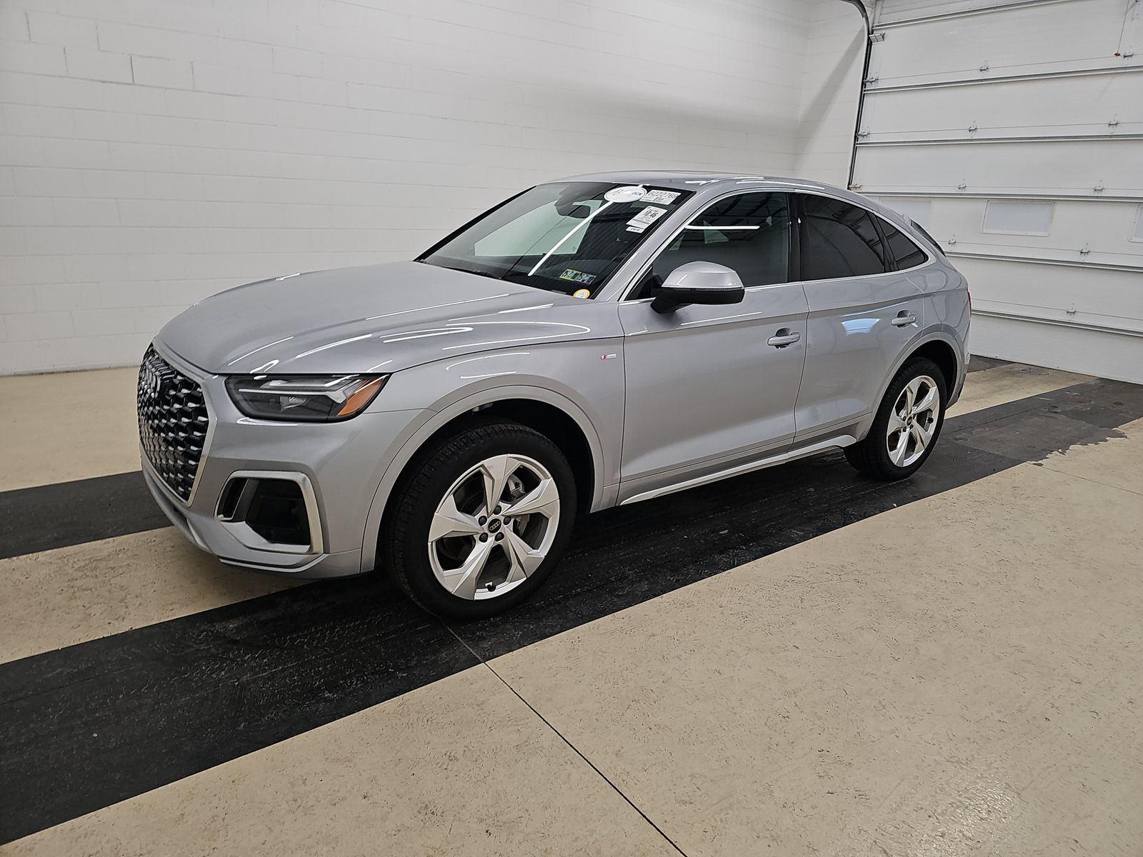 2024 Audi Q5 Sportback Premium Plus's photo