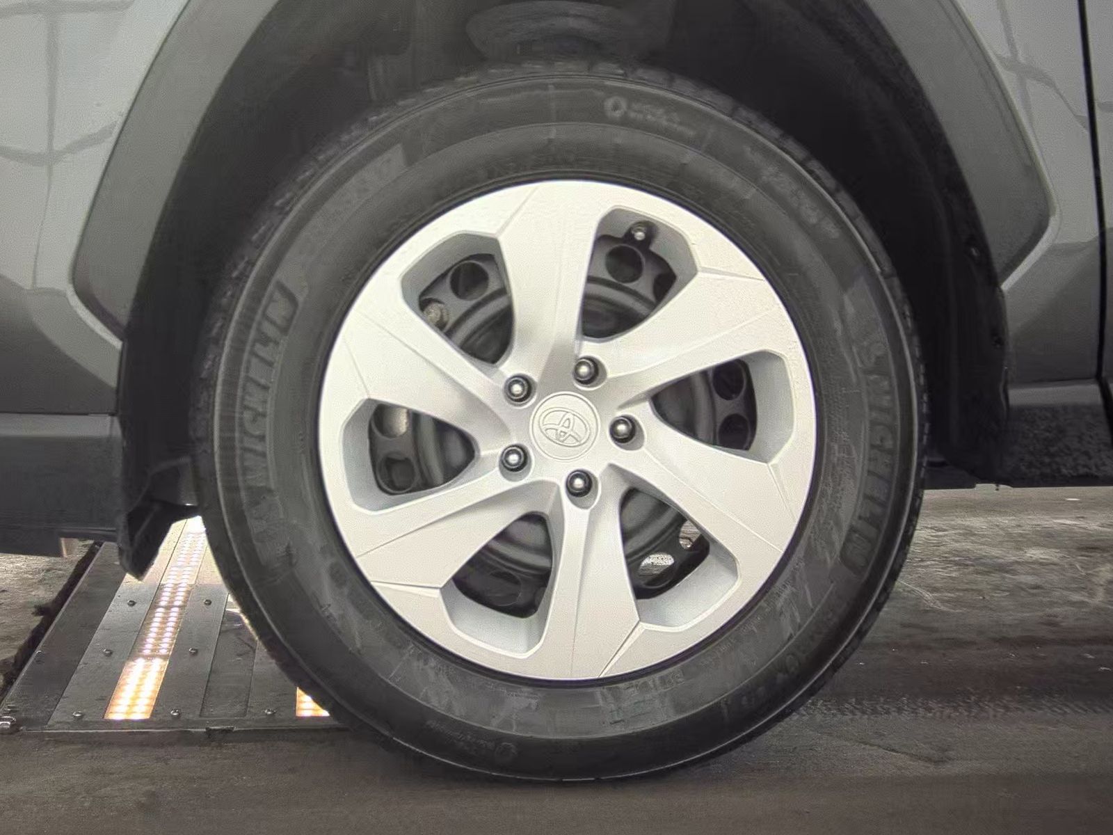 2024 Toyota RAV4 LE AWD