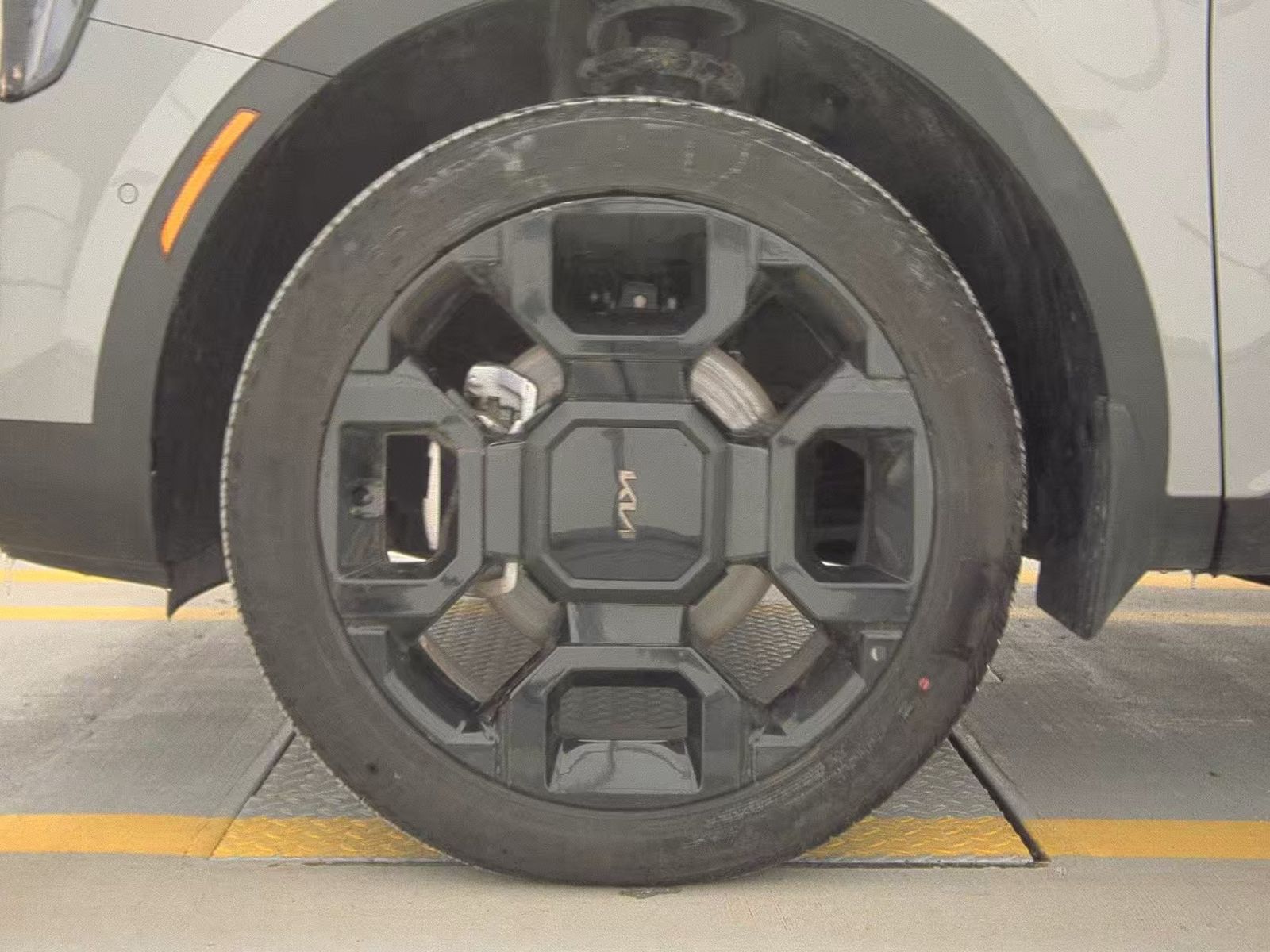 2025 Kia Sorento X-Line SX Prestige AWD