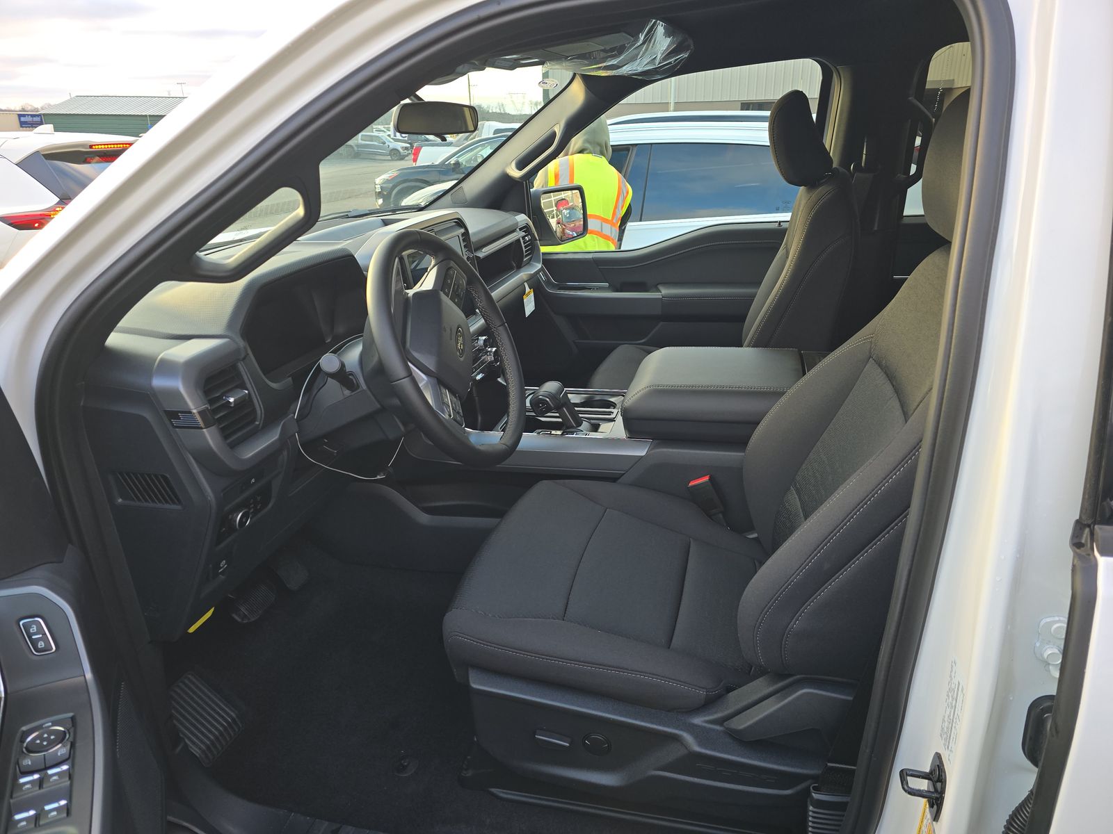 2025 Ford F-150 XLT AWD