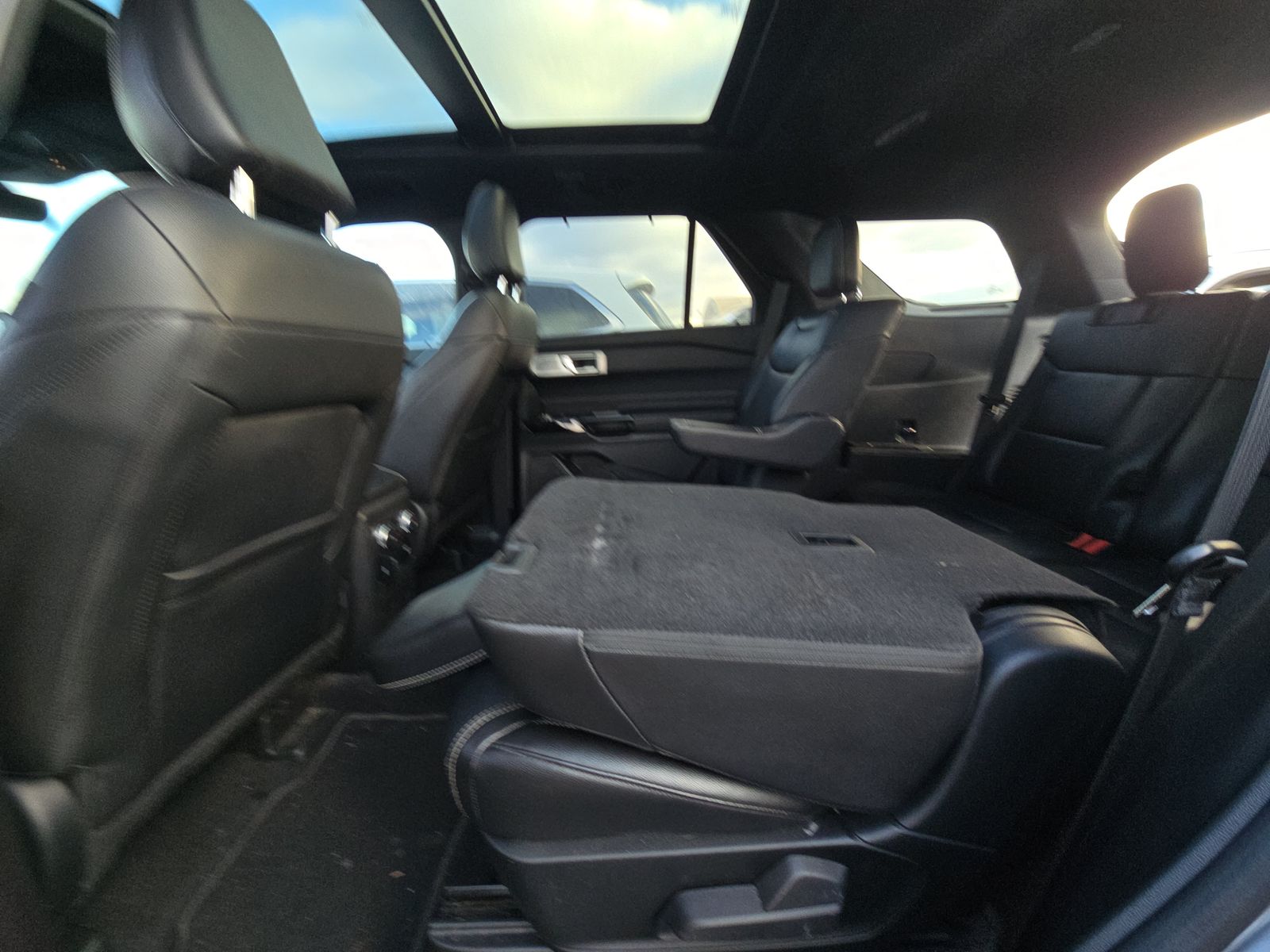 2022 Ford Explorer ST AWD