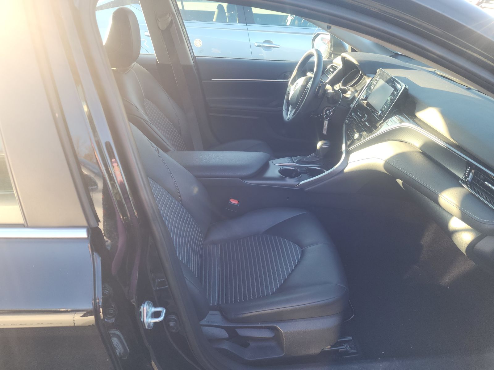 2024 Toyota Camry SE FWD