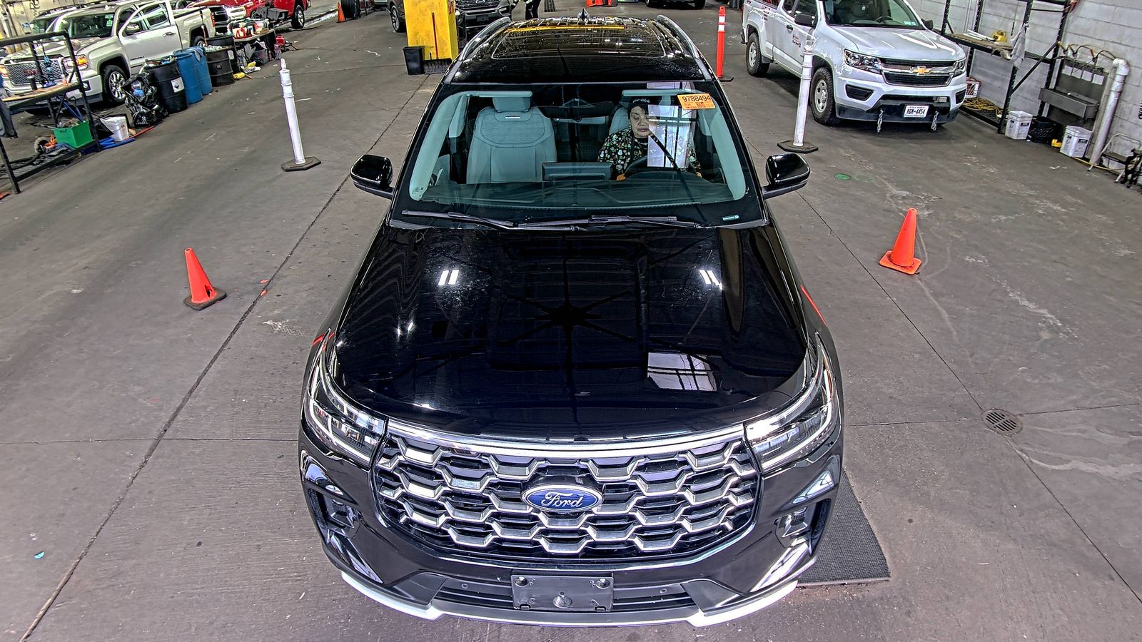 2025 Ford Explorer Platinum AWD