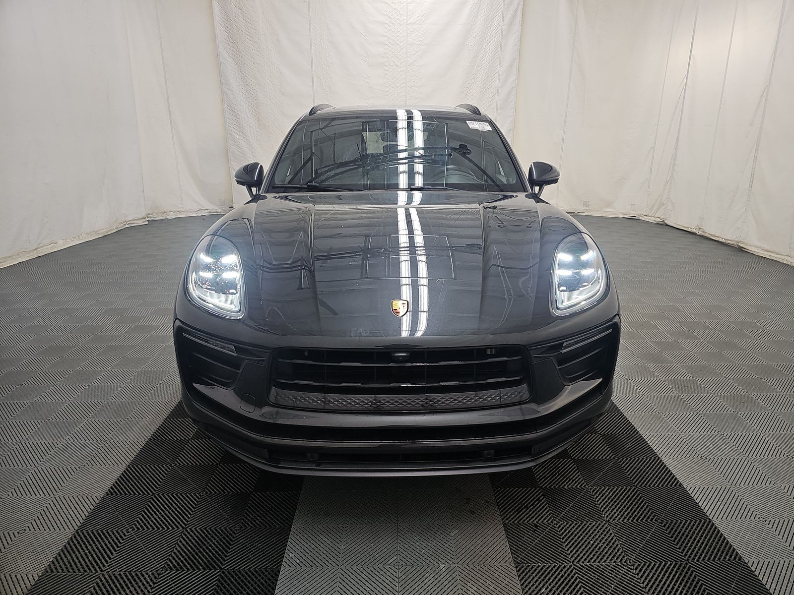 2022 Porsche Macan Base AWD