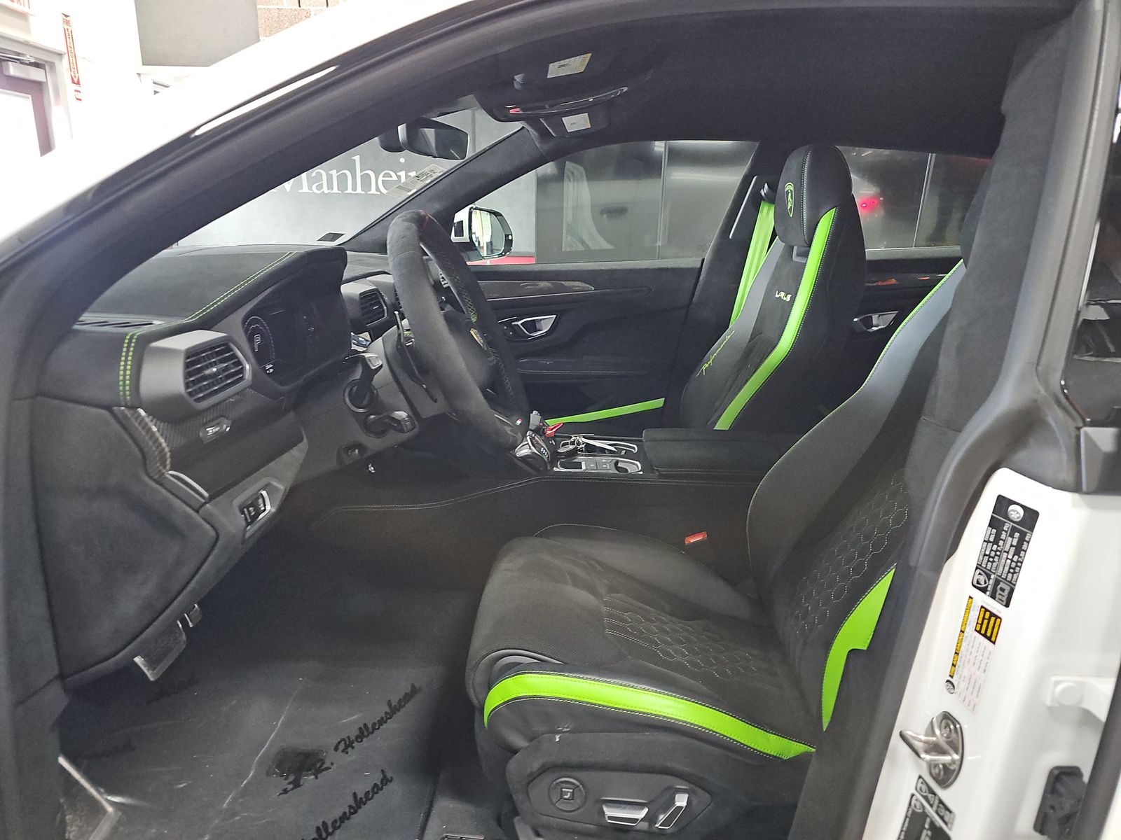 2024 Lamborghini Urus Performante AWD