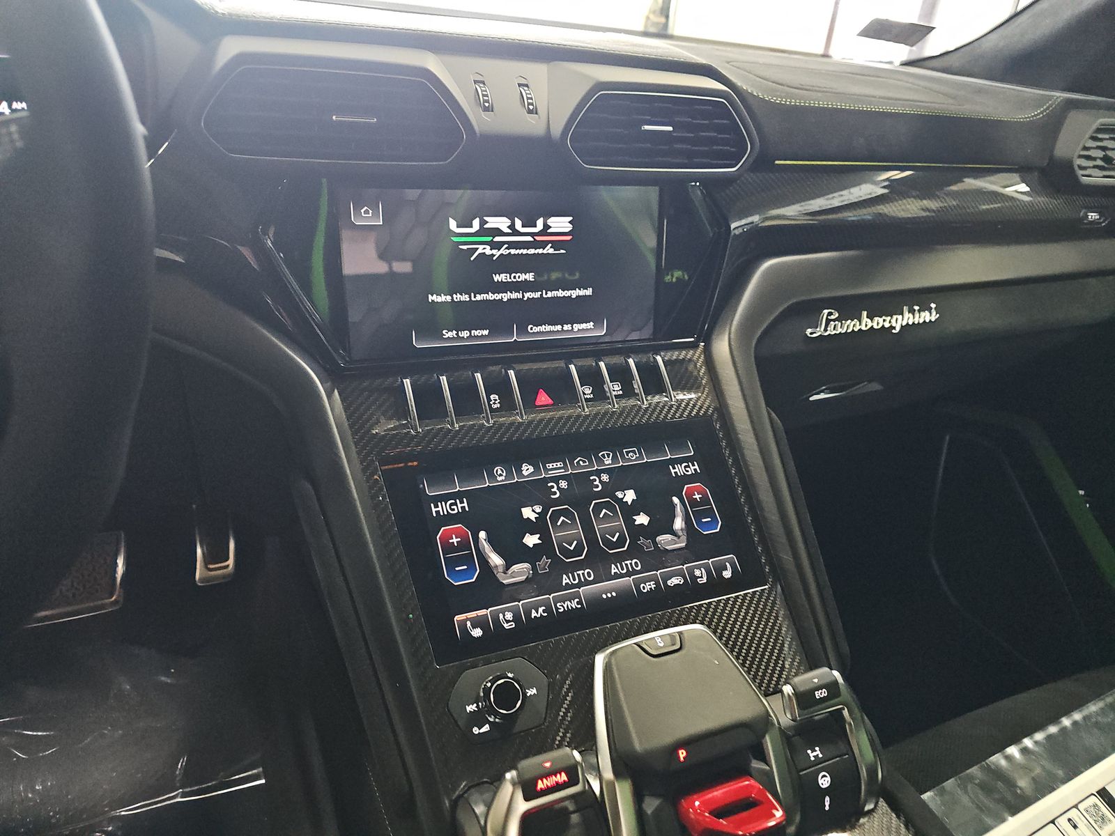 2024 Lamborghini Urus Performante AWD