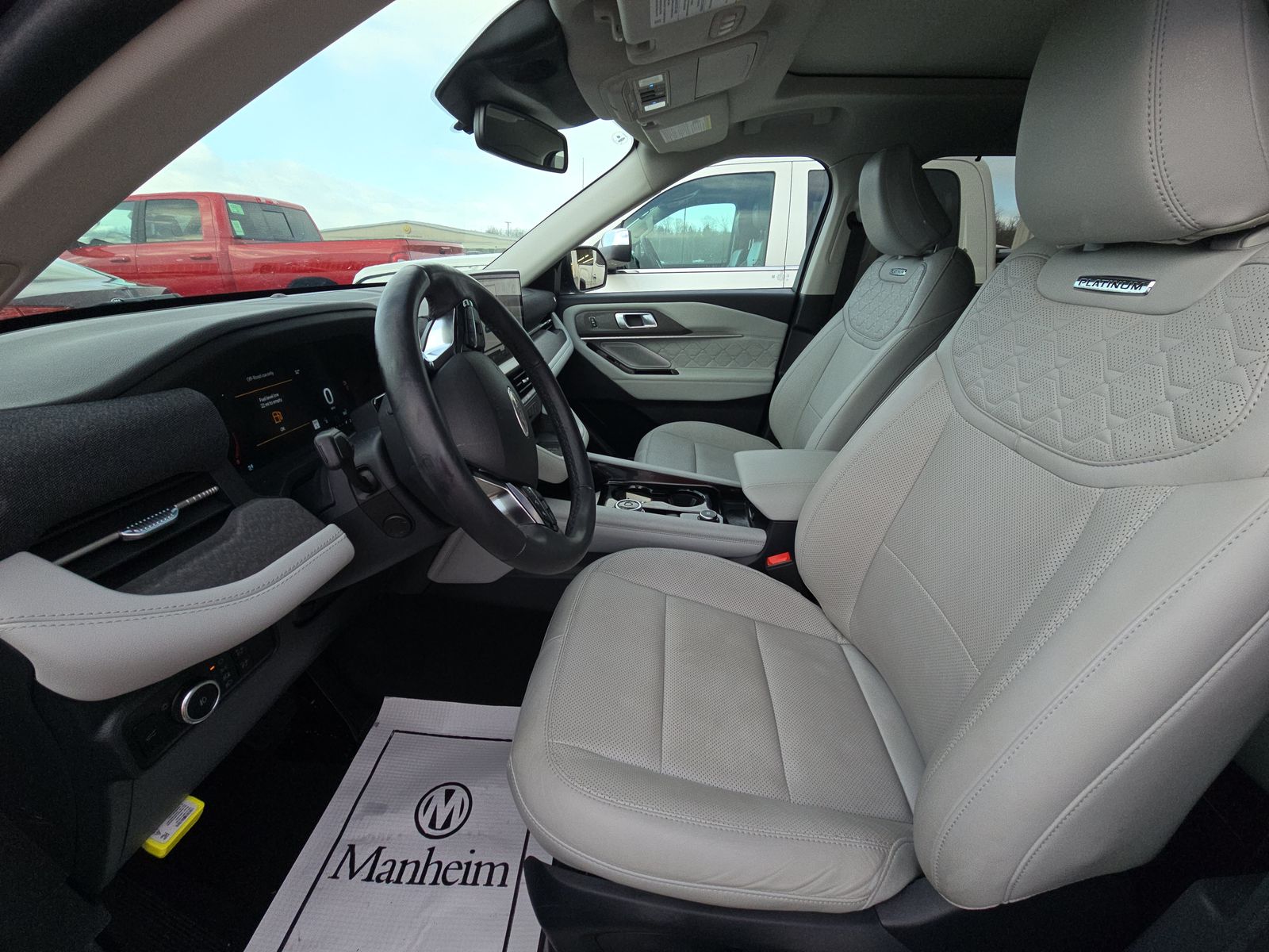 2025 Ford Explorer Platinum AWD