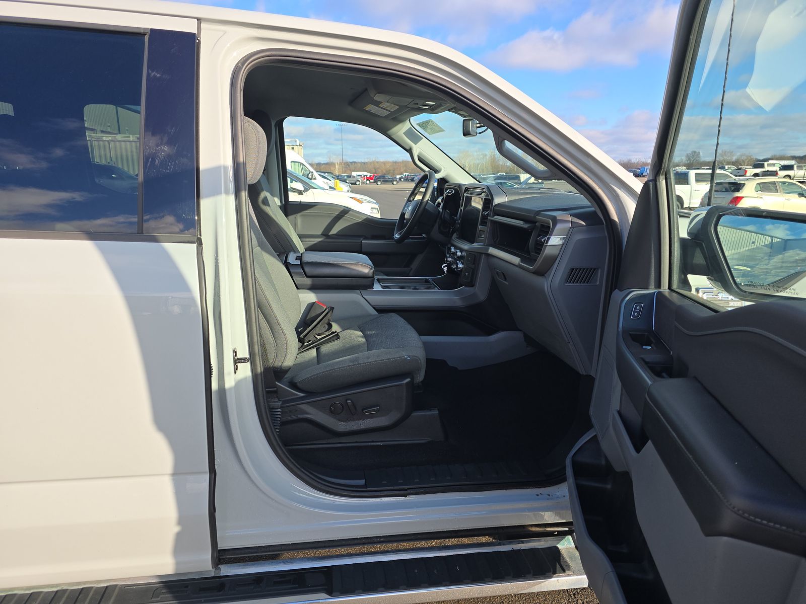 2024 Ford F-150 Hybrid XLT AWD