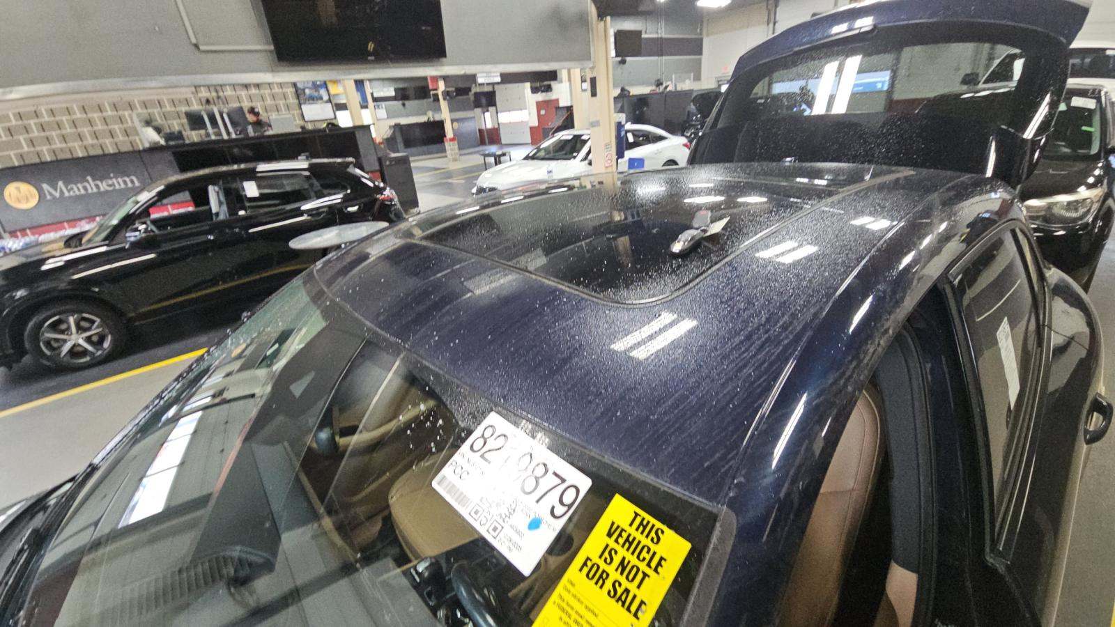 2022 Porsche Macan Base AWD