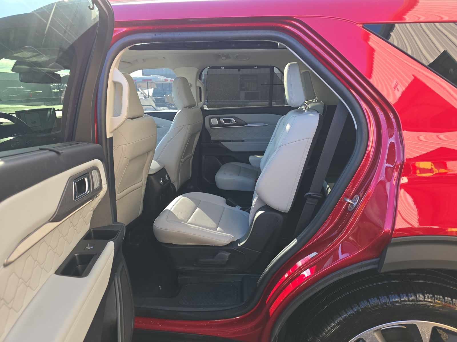 2025 Ford Explorer Platinum AWD