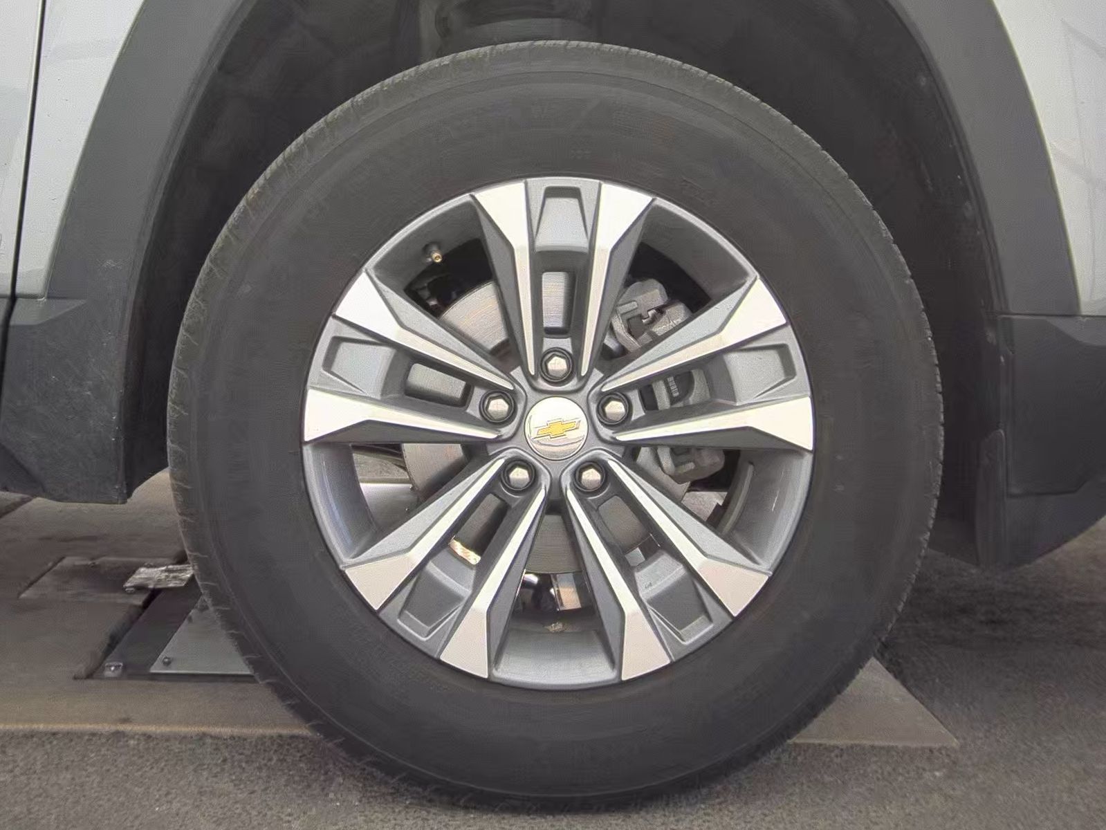 2025 Chevrolet Equinox LT FWD