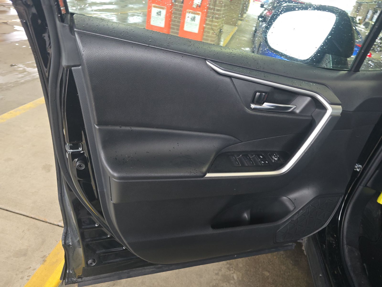 2024 Toyota RAV4 XLE AWD