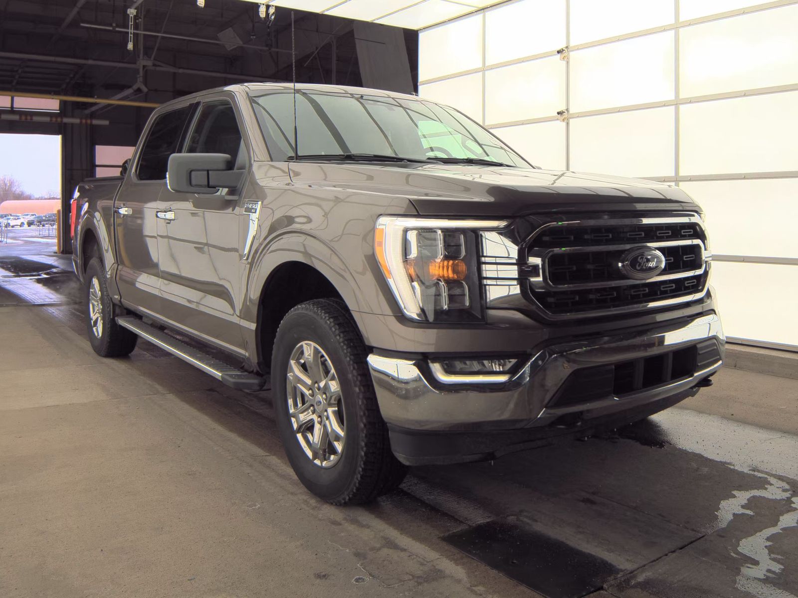 2023 Ford F-150 XLT AWD