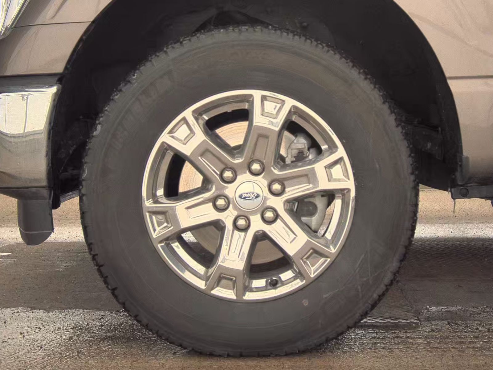 2023 Ford F-150 XLT AWD