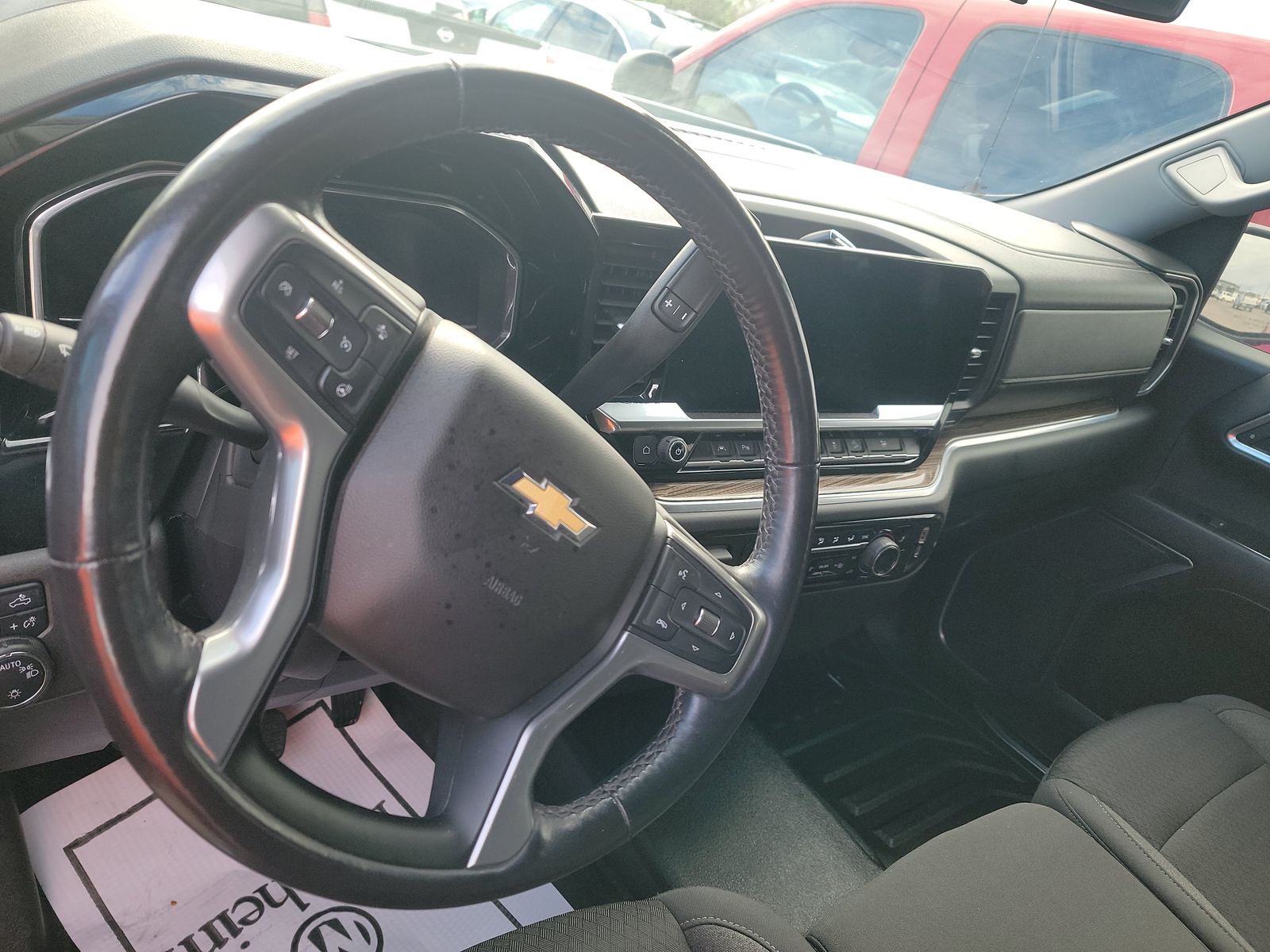 2022 Chevrolet Silverado 1500 LT AWD