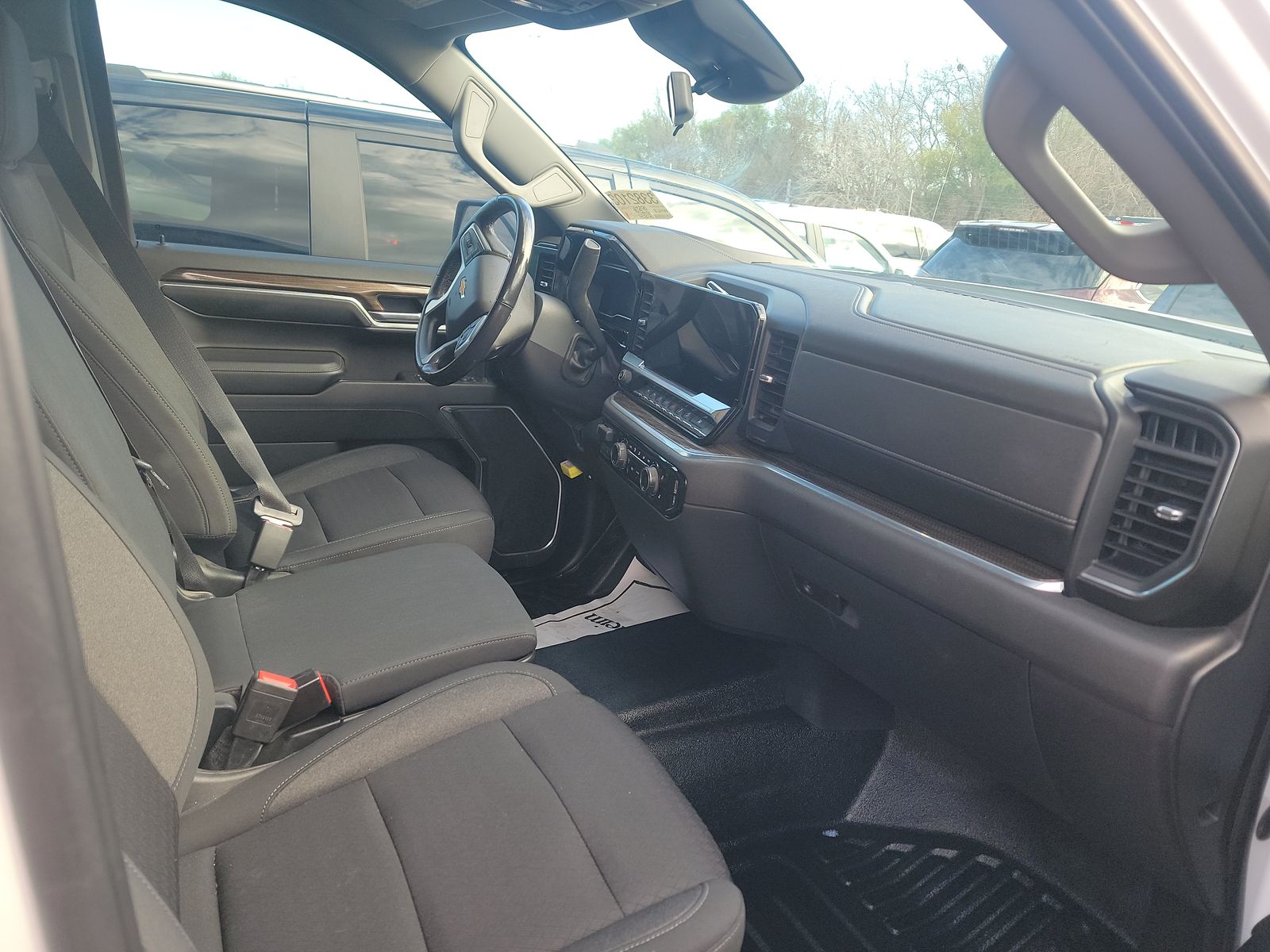 2022 Chevrolet Silverado 1500 LT AWD